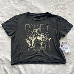 Rodeo Cowboy Juniors Gray Cream Graphic Tee Size Large NEW NWT